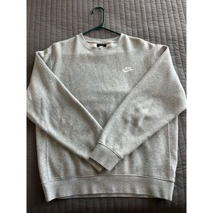 Gray Men’s Nike Club Fleece Crewneck